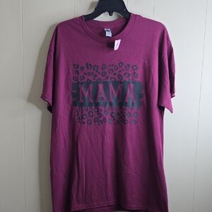 Gildan Custom Made Mama Graphic T-Shirt in Burgundy Large